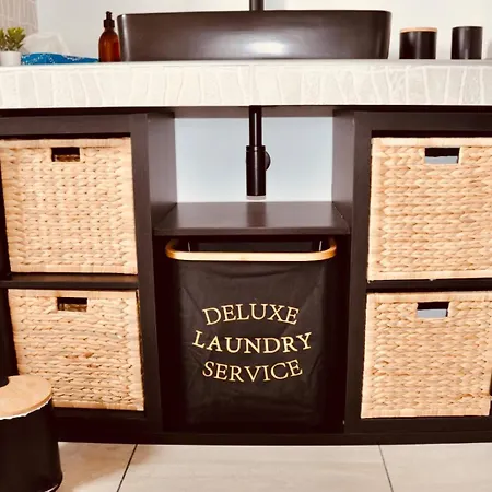 Le Reve Bleu Jardin Parking Aeroport Meett Daire