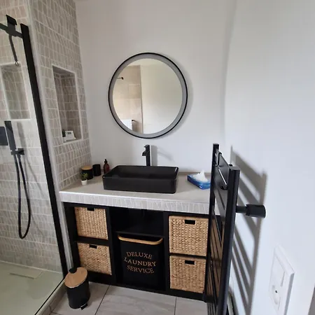 Le Reve Bleu Jardin Parking Aeroport Meett *