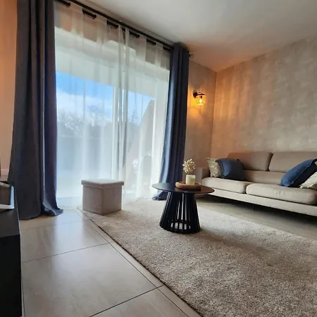 Le Reve Bleu Jardin Parking Aeroport Meett * Blagnac