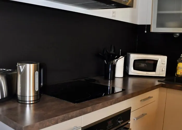 Le Rêve Bleu Jardin Parking Aéroport Meett Blagnac