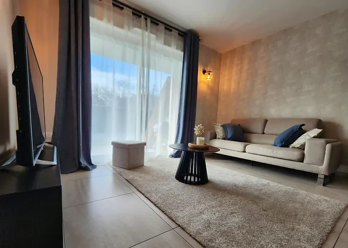 Le Rêve Bleu Jardin Parking Aéroport Meett * Blagnac