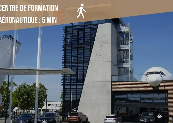 Le Rêve Bleu Jardin Parking Aéroport Meett